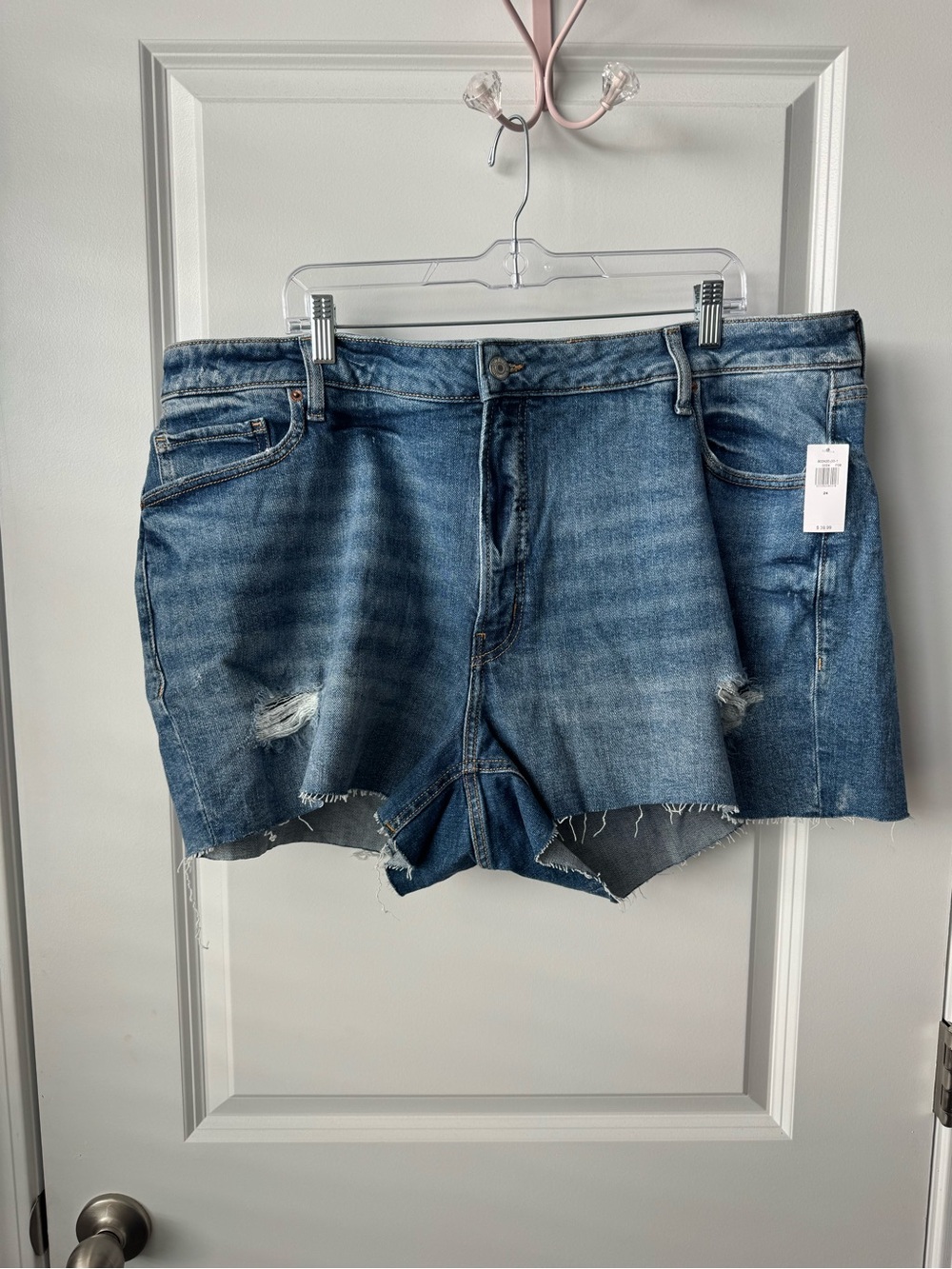 NWT Old Navy Distressed High-Rise OG Straight Shorts 3” Inseam Size 24